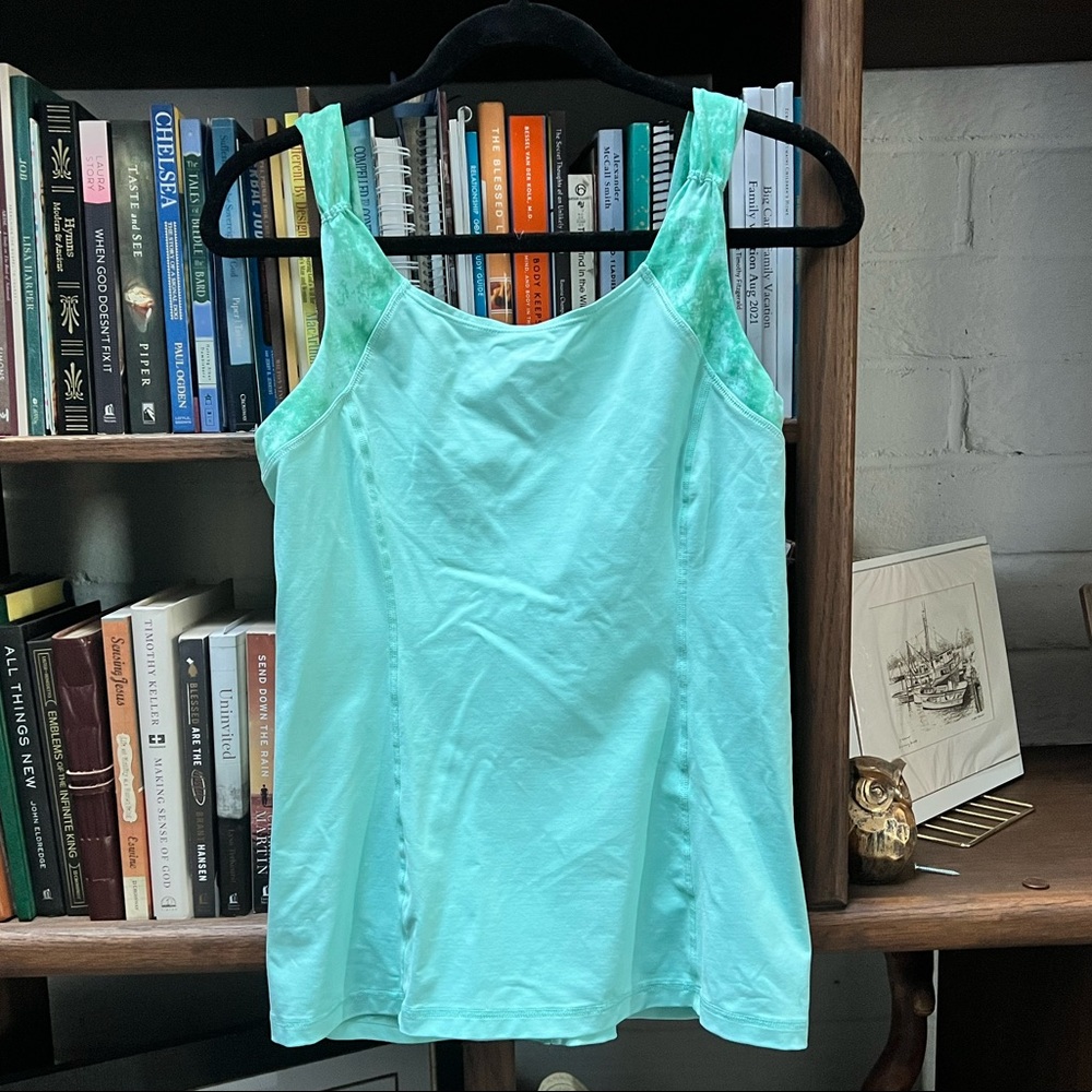 Lululemon | yoga top